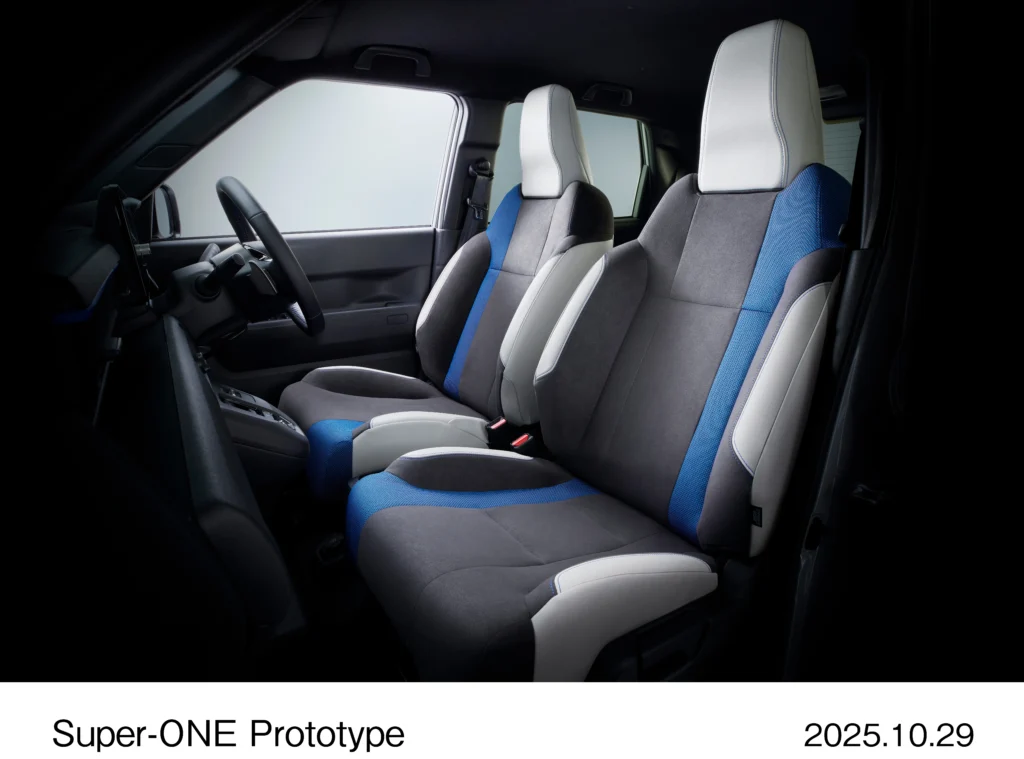 Front Seats  Honda Super-ONE